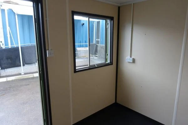 Container Bureau 10 pieds image 4