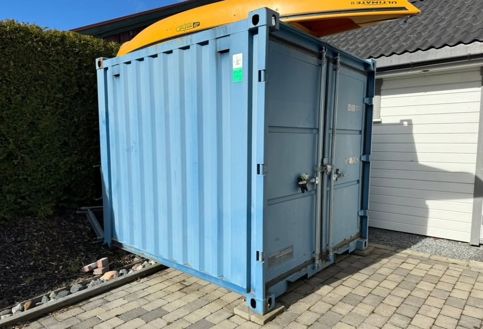 Containers 10 pieds d'occasion en très bon état
